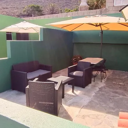 La En La El Hierro * Frontera