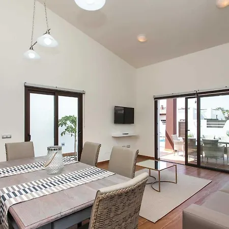 La Estancia Villa *